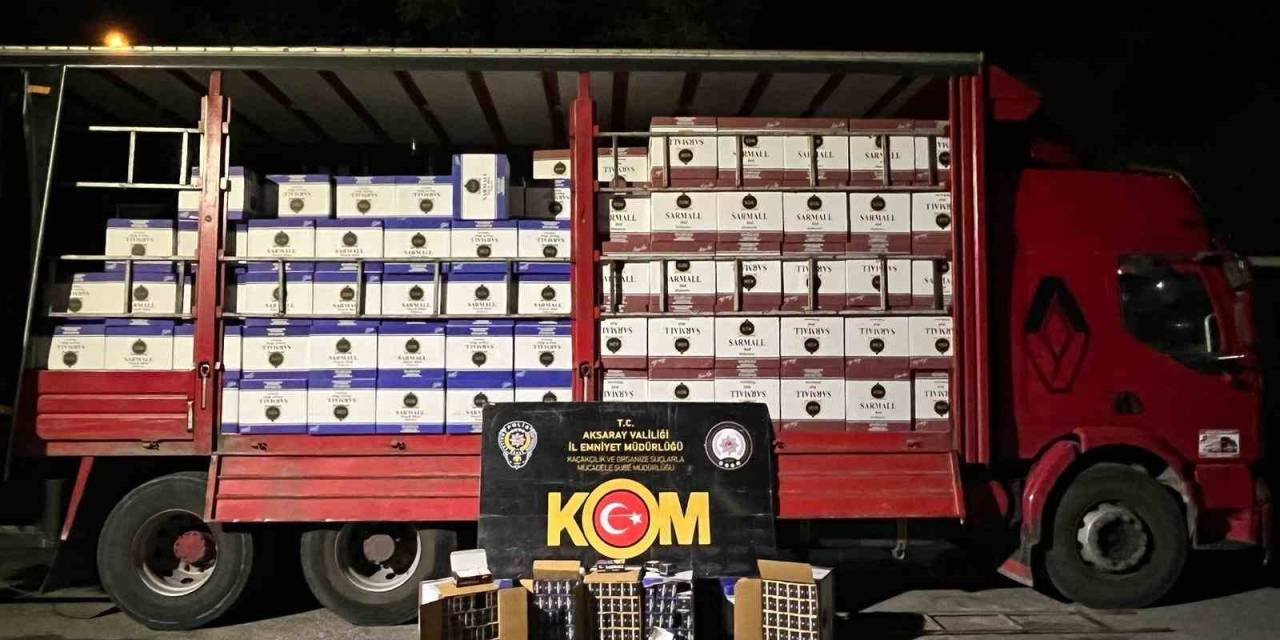 Kamyon Kasasından 5 Bin 250 Adet Kaçak Makaron Çıktı