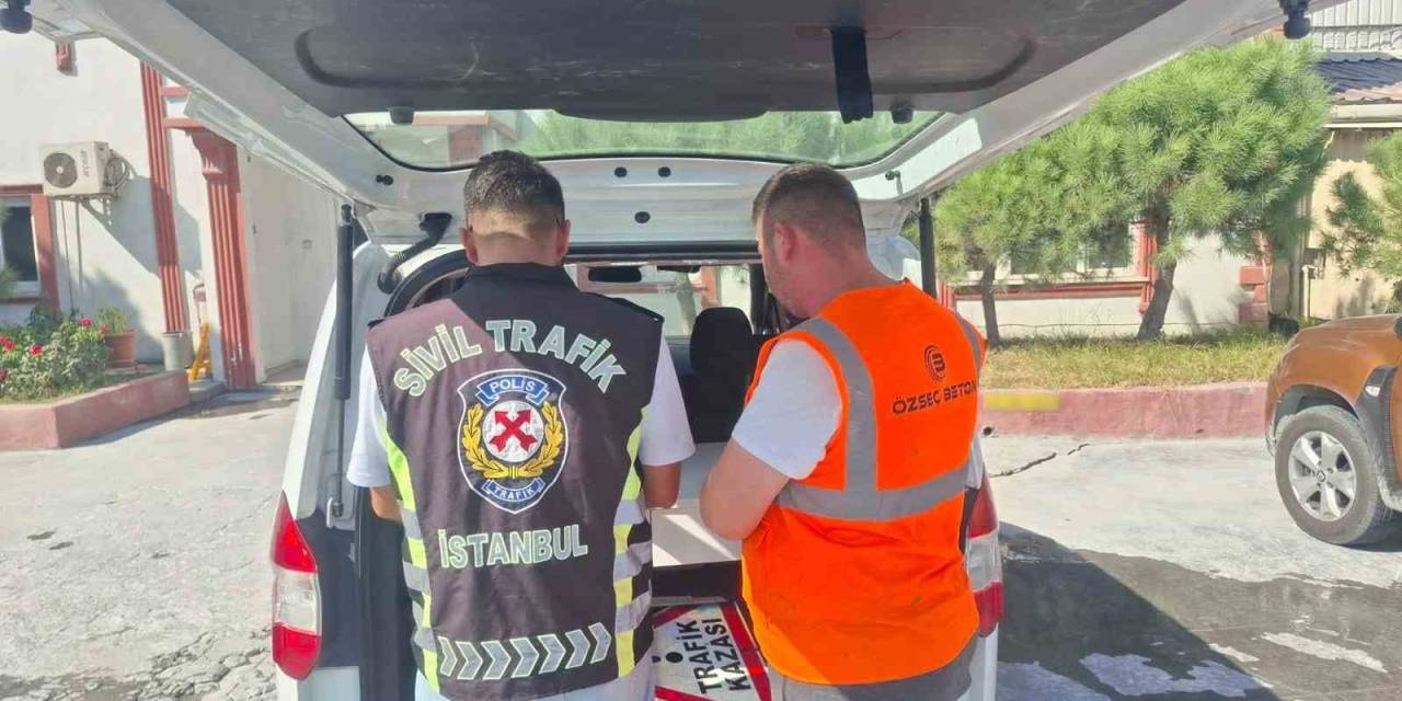 Eyüpsultan’da Yola Pis Su Dökerek İlerleyen Beton Mikseri Sürücüsüne Para Cezası