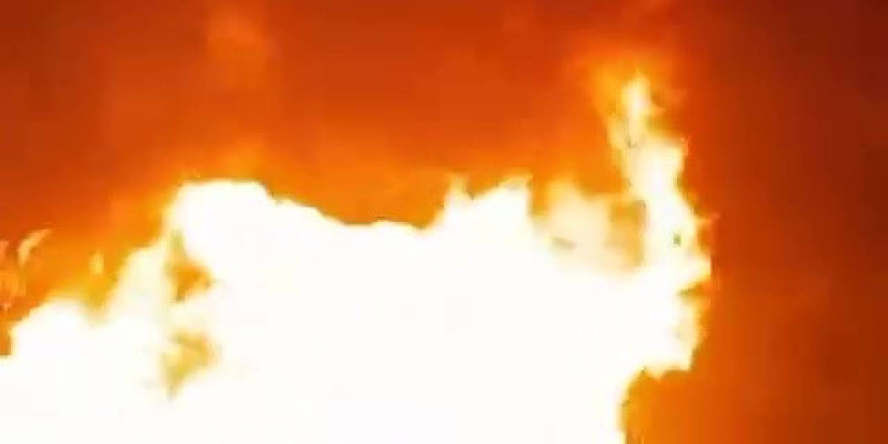 Otoyolda Otomobil Alev Topuna Döndü