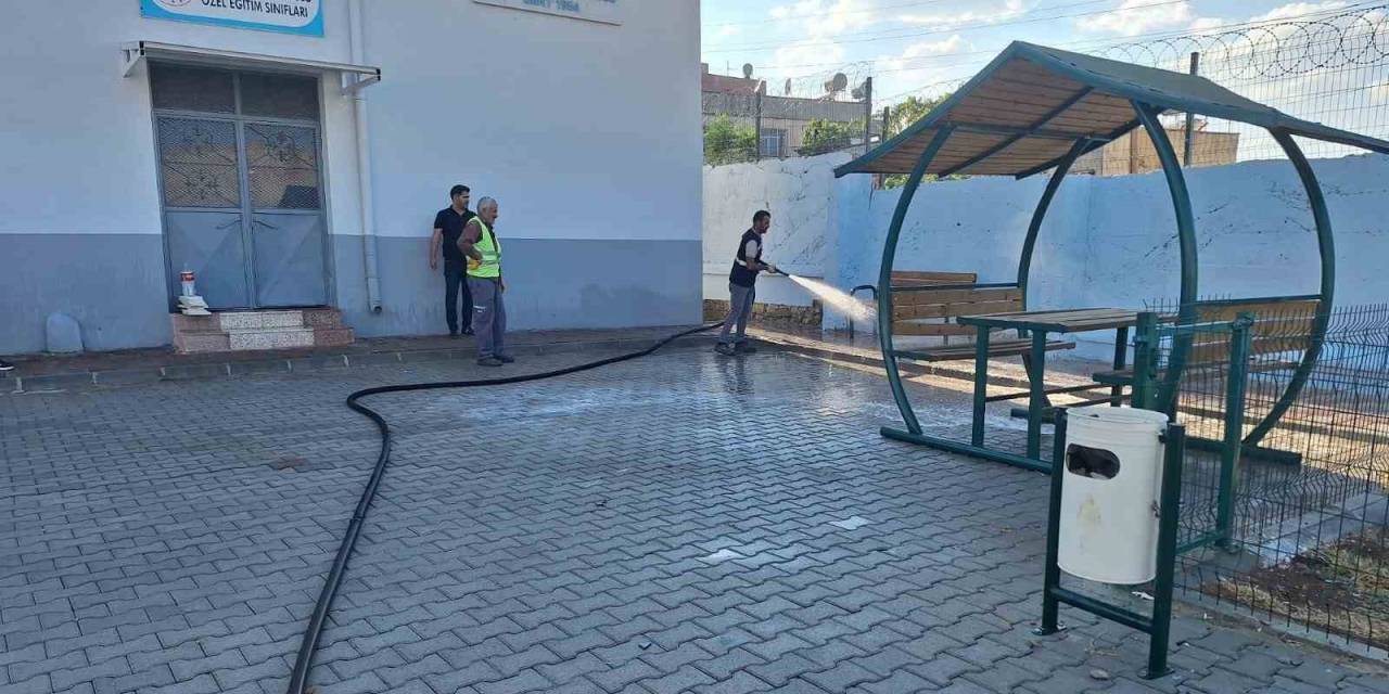 Siirt’te Okullar Yeni Sezona Hazırlanıyor