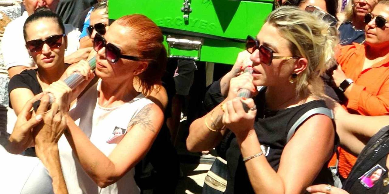 Eşi Tarafından Öldürülen Senem Kıvrık, Son Yolculuğuna Uğurlandı