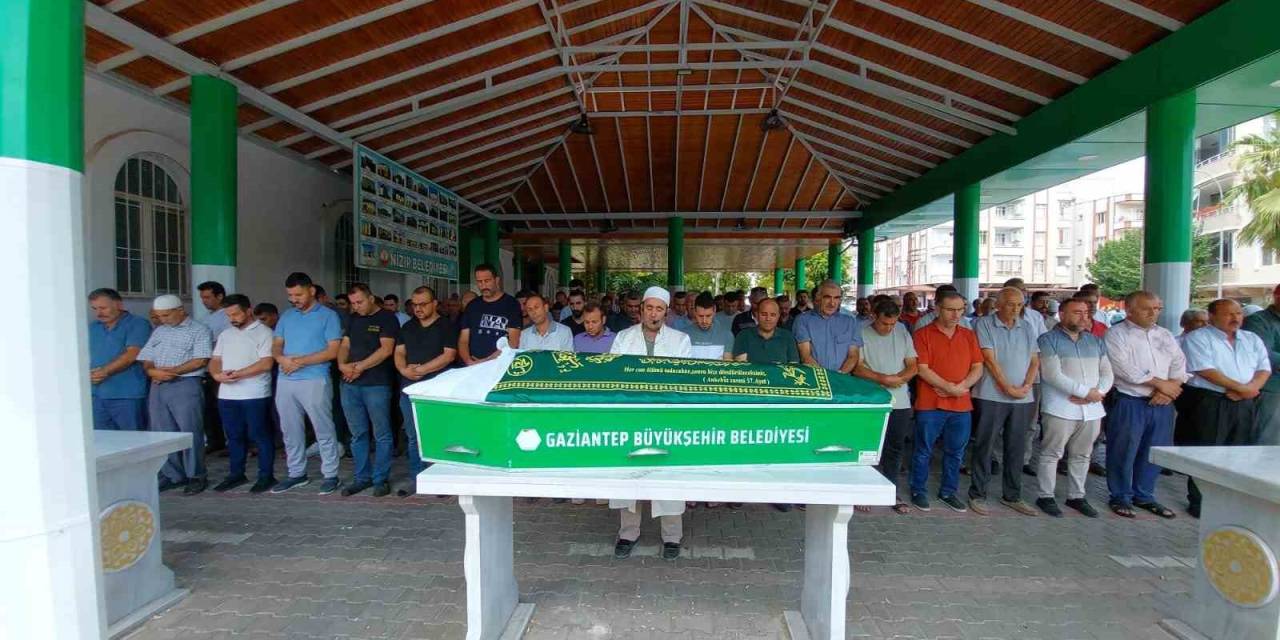 Düştüğü Havuzda Boğulan Minik Duru Defnedildi