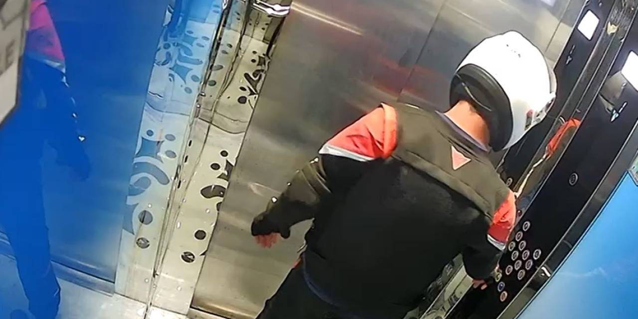 Kurye Tuvaletini Yaptığı Asansörde Mahsur Kaldı