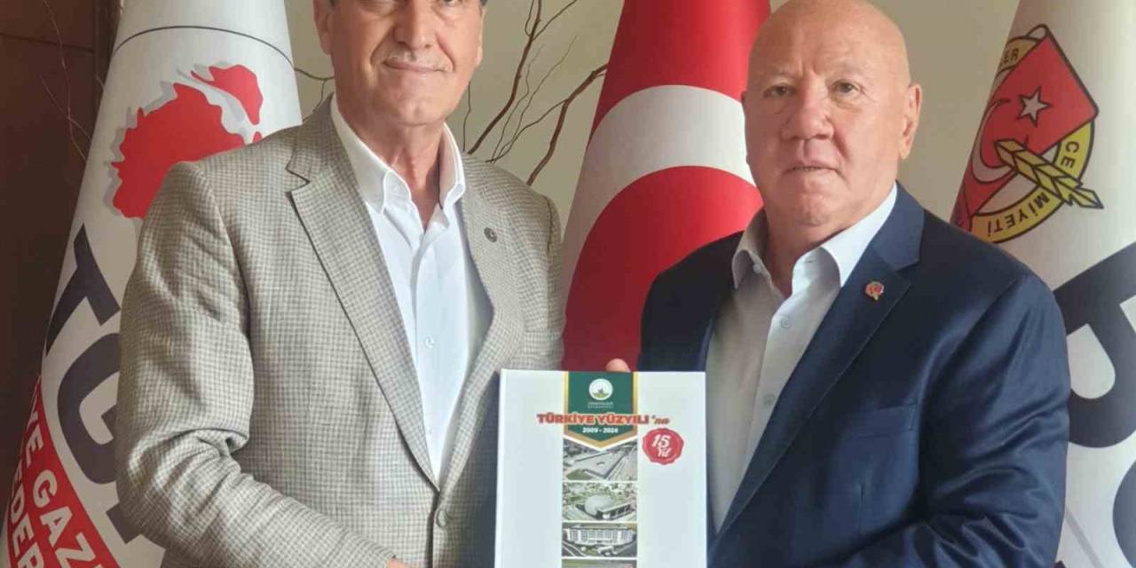 Mustafa Dündar Bgc’yi Ziyaret Etti