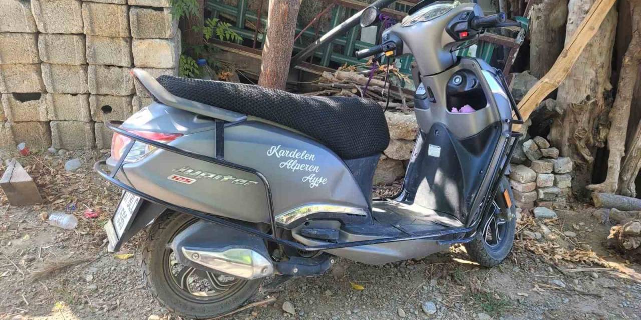 Kaza Yapan Motosikletin Sürücüsü Yaralandı