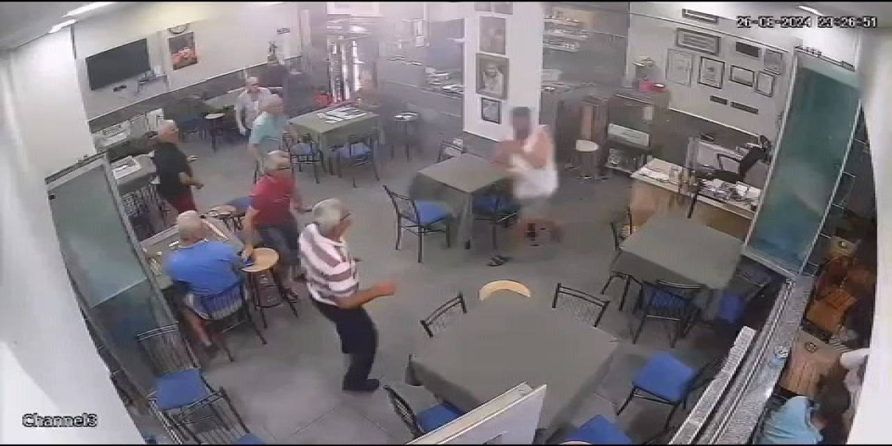 Rahat Tavırlarıyla Kahvehaneye Giren Şahıs, İşletmeciyi Böyle Bıçakladı