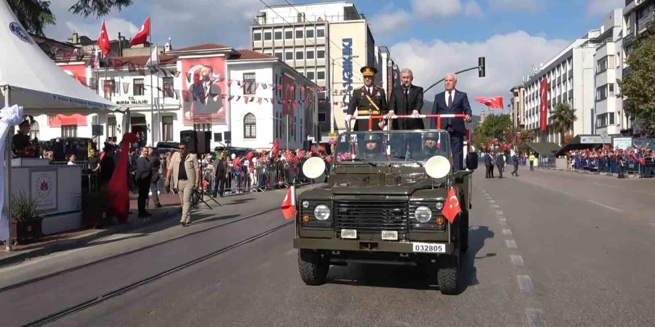 30 Ağustos Zafer Bayramı’nın 102. Yılı Bursa’da Coşkuyla Kutlandı