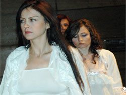 Mankenler Rize'de Defilede