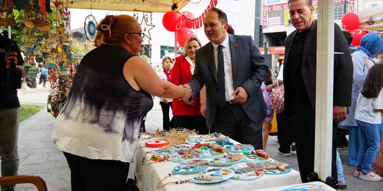 El Emekleri Büyük Beğeni Aldı