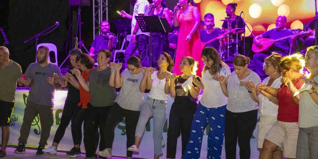 Mersin’de ’köy Bizim Şenlik Bizim’ Etkinlikleri Sürüyor