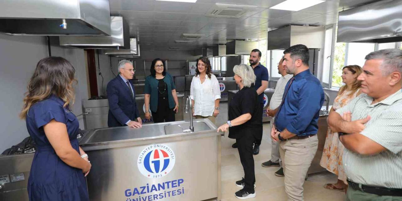 Gaün Beslenme Ve Diyetetik Bölümü İki Yeni Laboratuvar İle Eğitim Öğretime Başlıyor