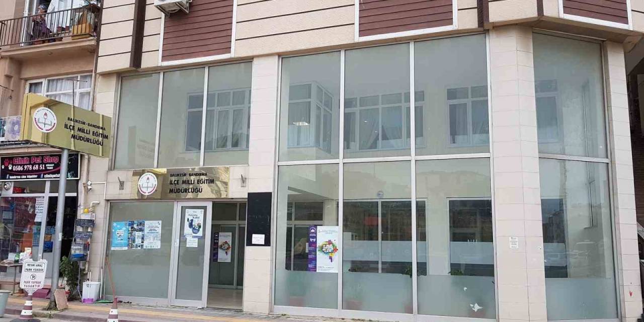 Çalıştığı Milli Eğitim Müdürlüğü’nden Hırsızlık Yaptı