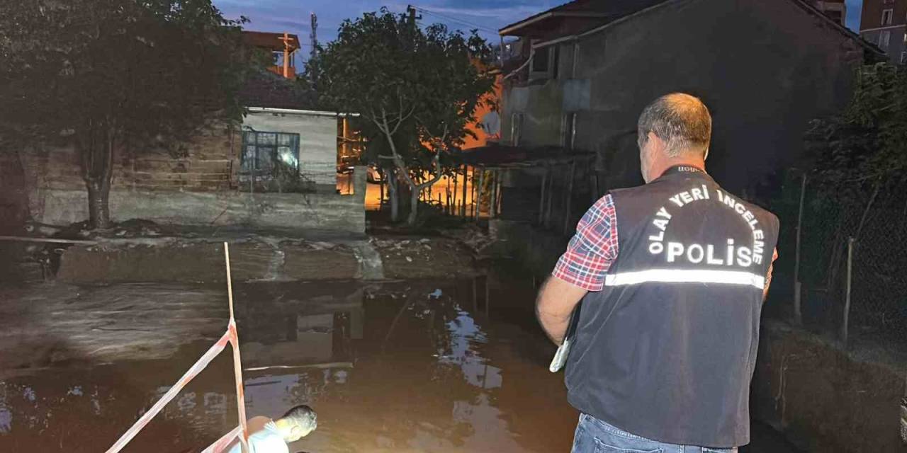 Uşak’ta İki Komşu Arasında Çıkan Kavgada 1’i Ağır 2 Kişi Yaralandı