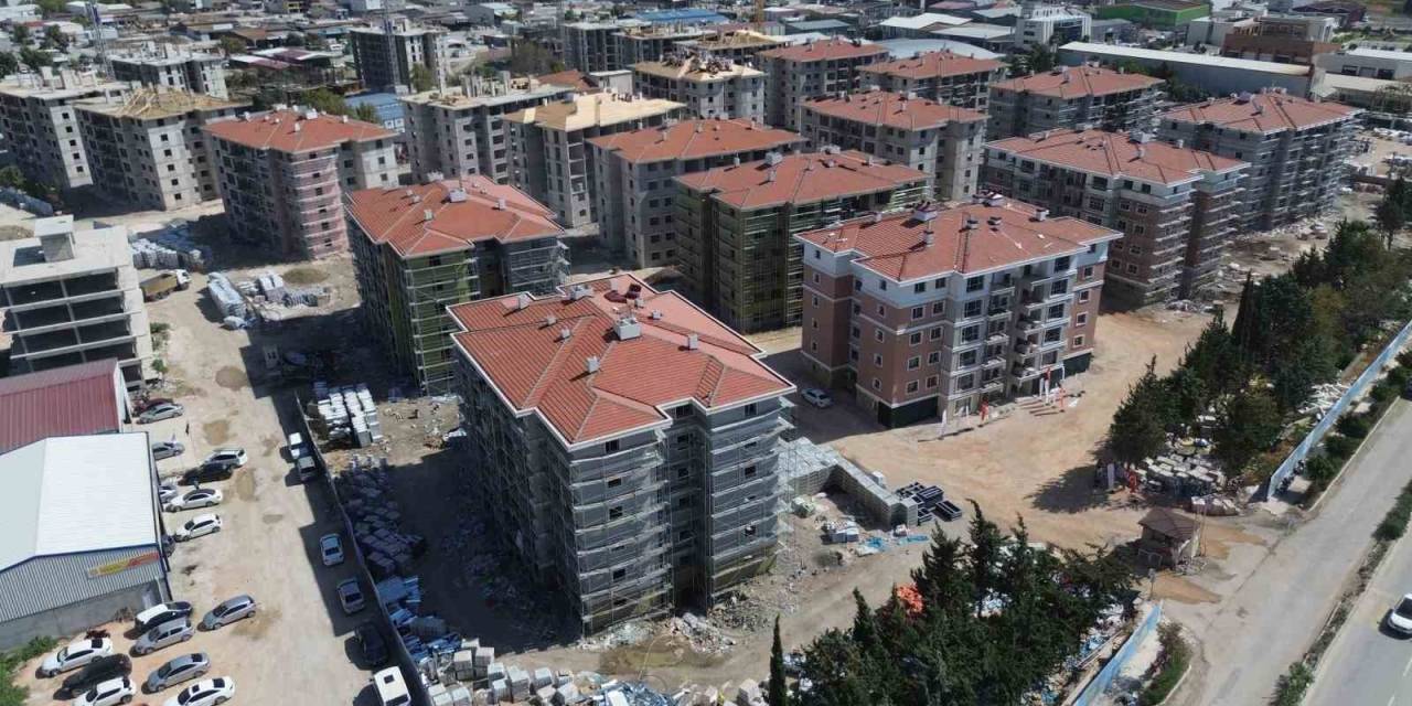 Onlarca İnsana Mezar Olan 600 Konutlar, 22 Metreyi Bulan Fore Kazıklarla Adeta 5 Ayda Yeniden İnşa Edildi