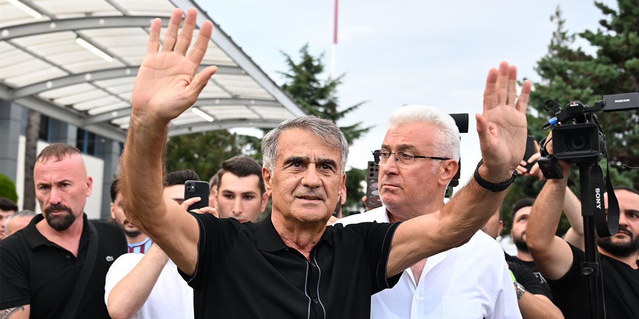 Şenol Güneş, Trabzon'da çiçeklerle karşılandı