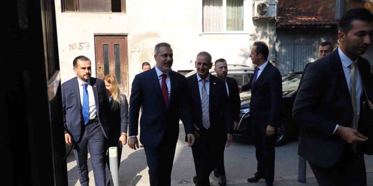 Bakan Fidan’dan Üsküp’te Türkçe Eğitim Veren Okula Ziyaret