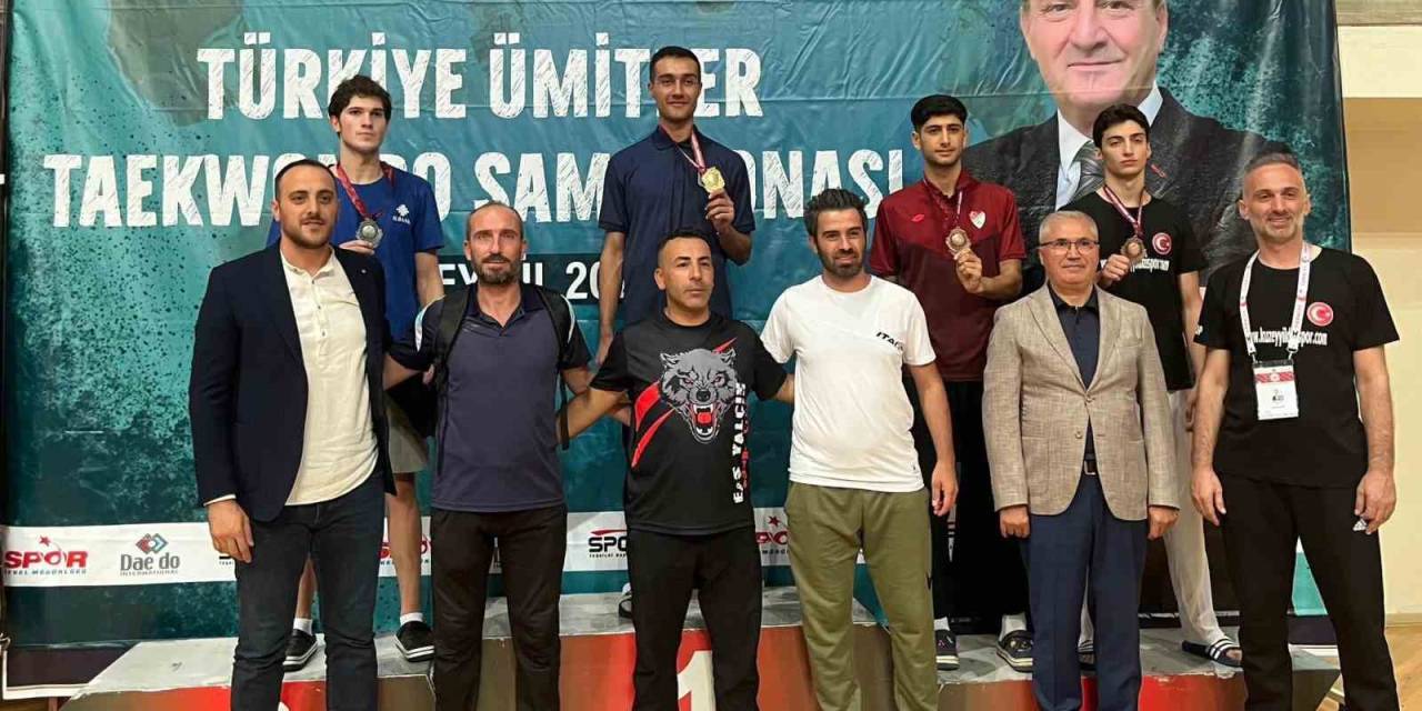 Emirhan Okşan, Taekwondoda Türkiye 3.’sü Oldu