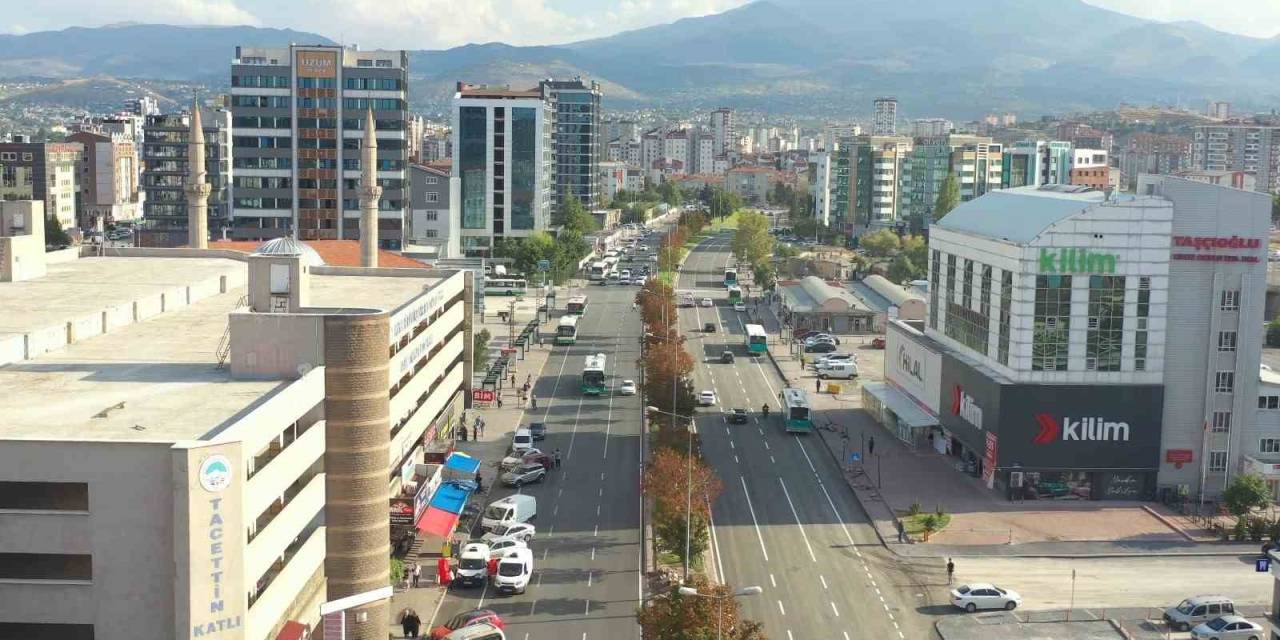 Başkan Büyükkılıç, Tacettin Veli Bulvarı’ndaki Çalışmaları İnceledi