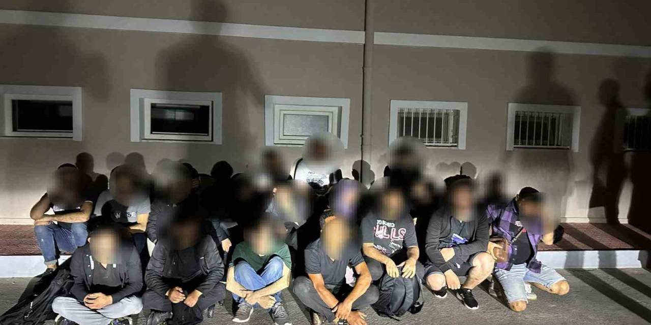 Kuşadası’nda 20 Düzensiz Göçmen Ve 3 Organizatör Yakalandı