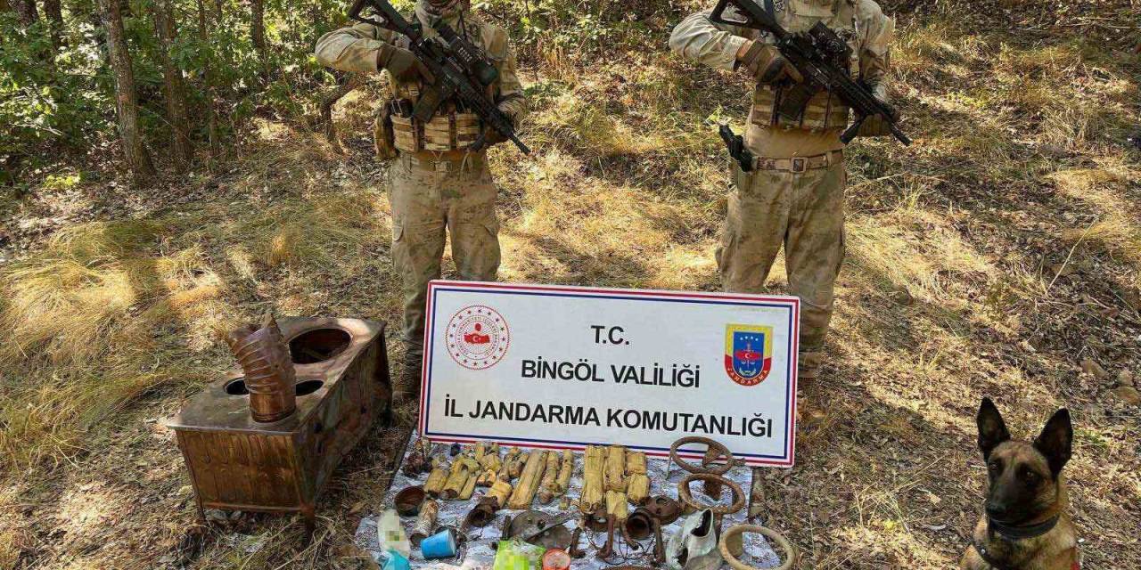 Bingöl’de Teröristlerin İnlerine Girildi: 8 Odalı Sığınak İçerisinde Malzemeler Ele Geçirildi