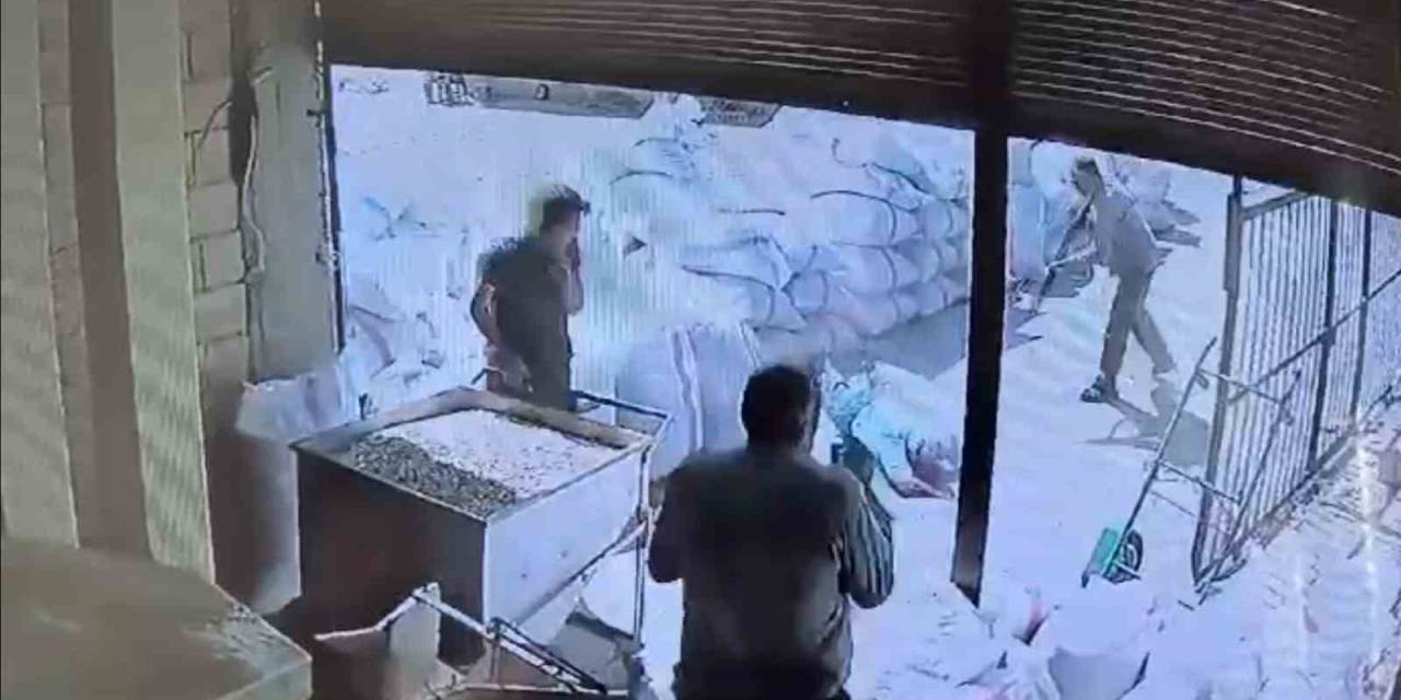 2 Kişinin Öldüğü Silahlı Saldırının Görüntüleri Ortaya Çıktı