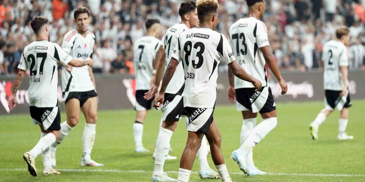 Beşiktaş, Uefa Avrupa Ligi Kadrosunu Açıkladı