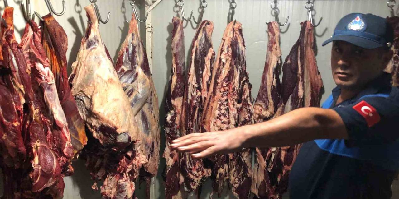 Adıyaman’da Ele Geçirilen 361 Kilogram Kaçak Et İmha Edildi