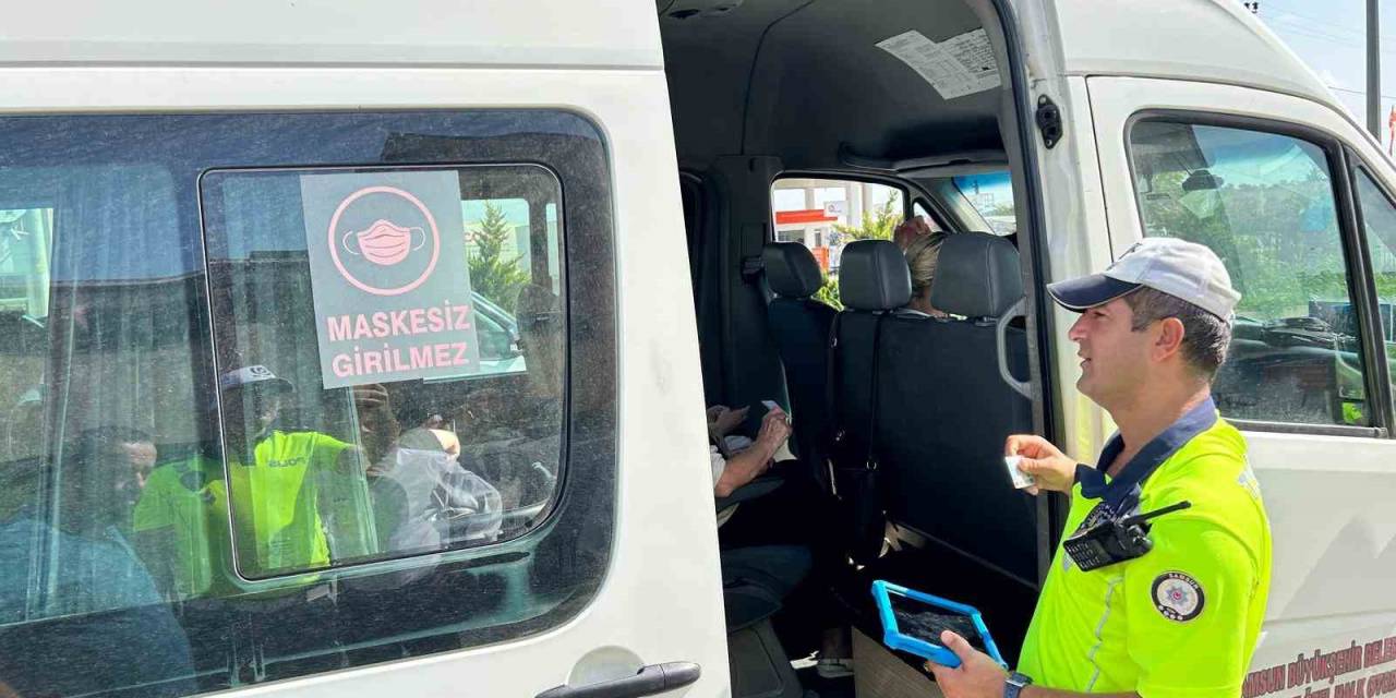 Bafra Bölge Trafik Ekipleri Sürücü Ve Yolcuları Uyardı