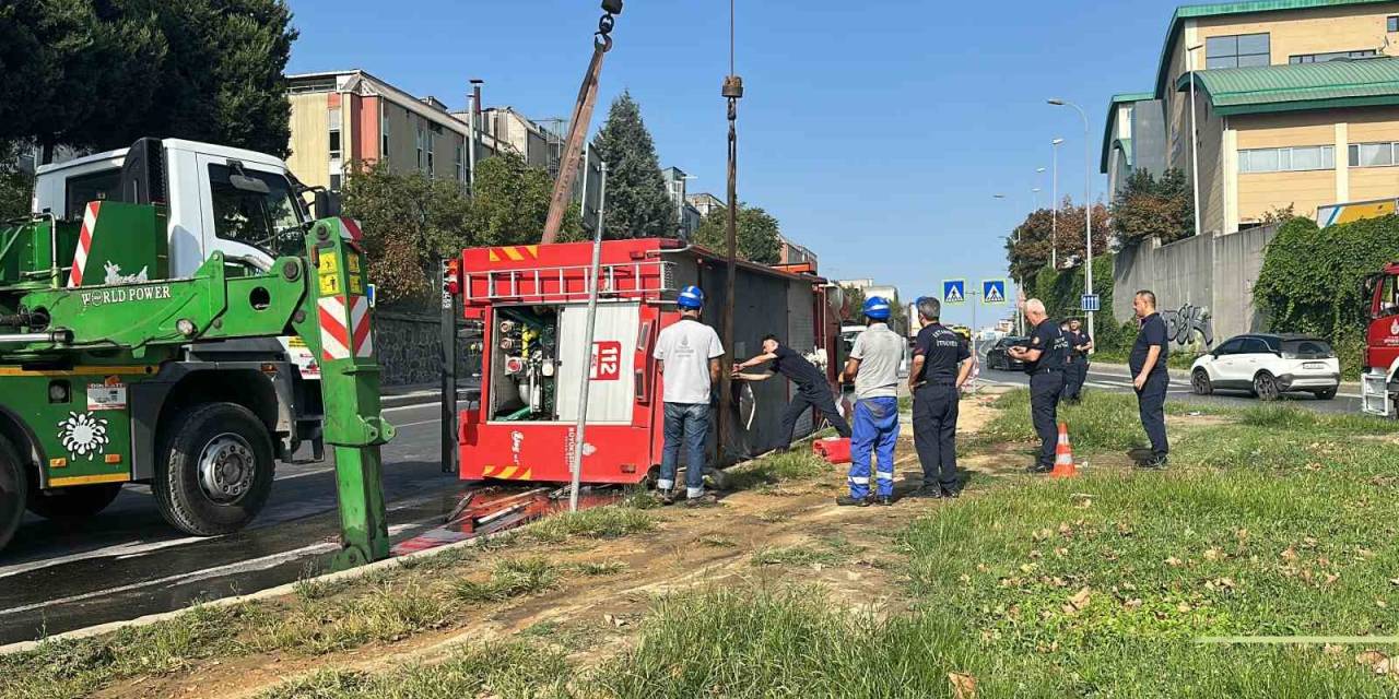 Başakşehir’de Yangın İhbarına Giden İtfaiye Aracı Kazaya Karıştı
