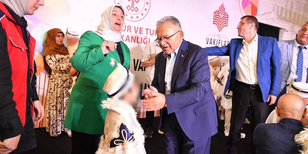 Başkan Büyükkılıç Toplu Sünnet Şölenine Katıldı