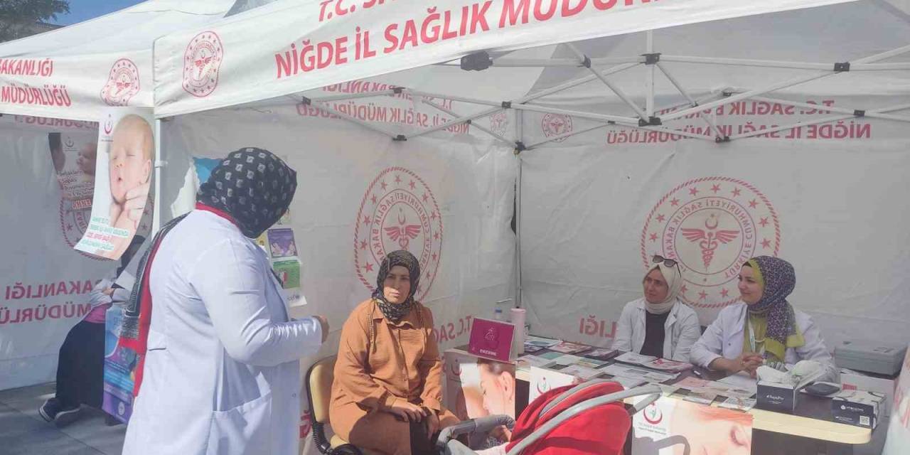 Anne Sütünün Önemi Açılan Stantlarda Anlatılıyor