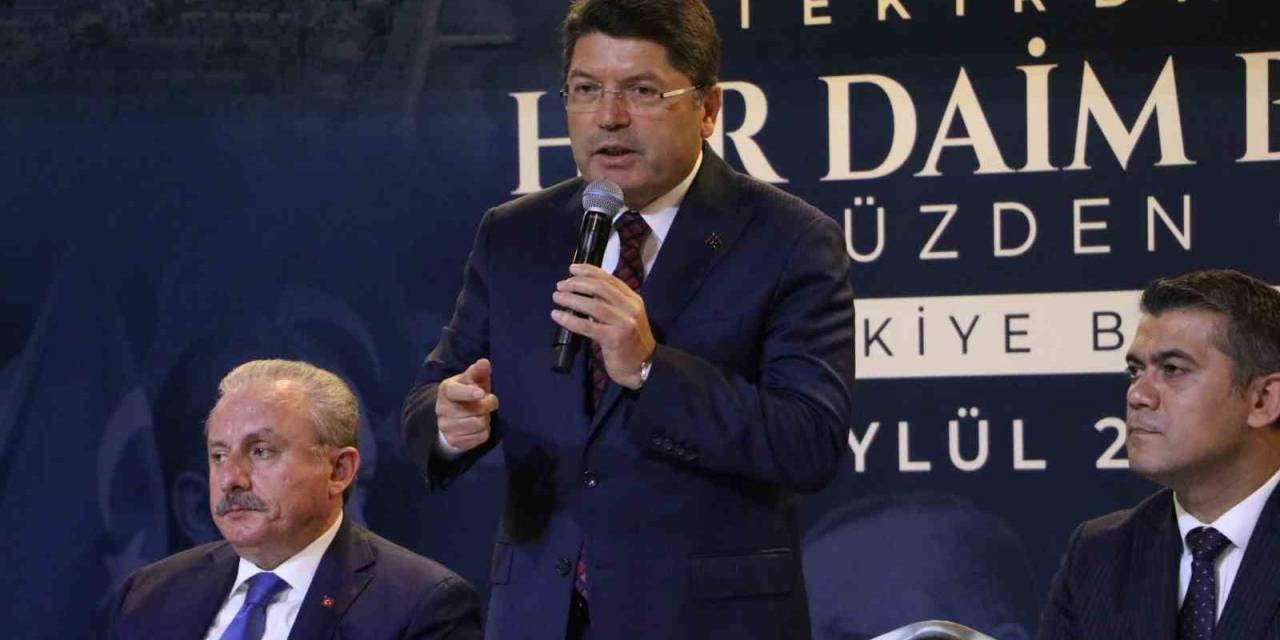 Bakan Tunç’tan, Yeni Anayasa İçin Uzlaşma Çağrısı