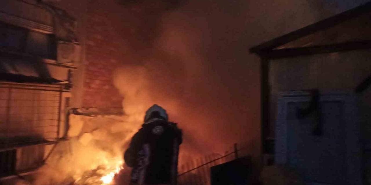 Malatya’da Konteyner Yangını