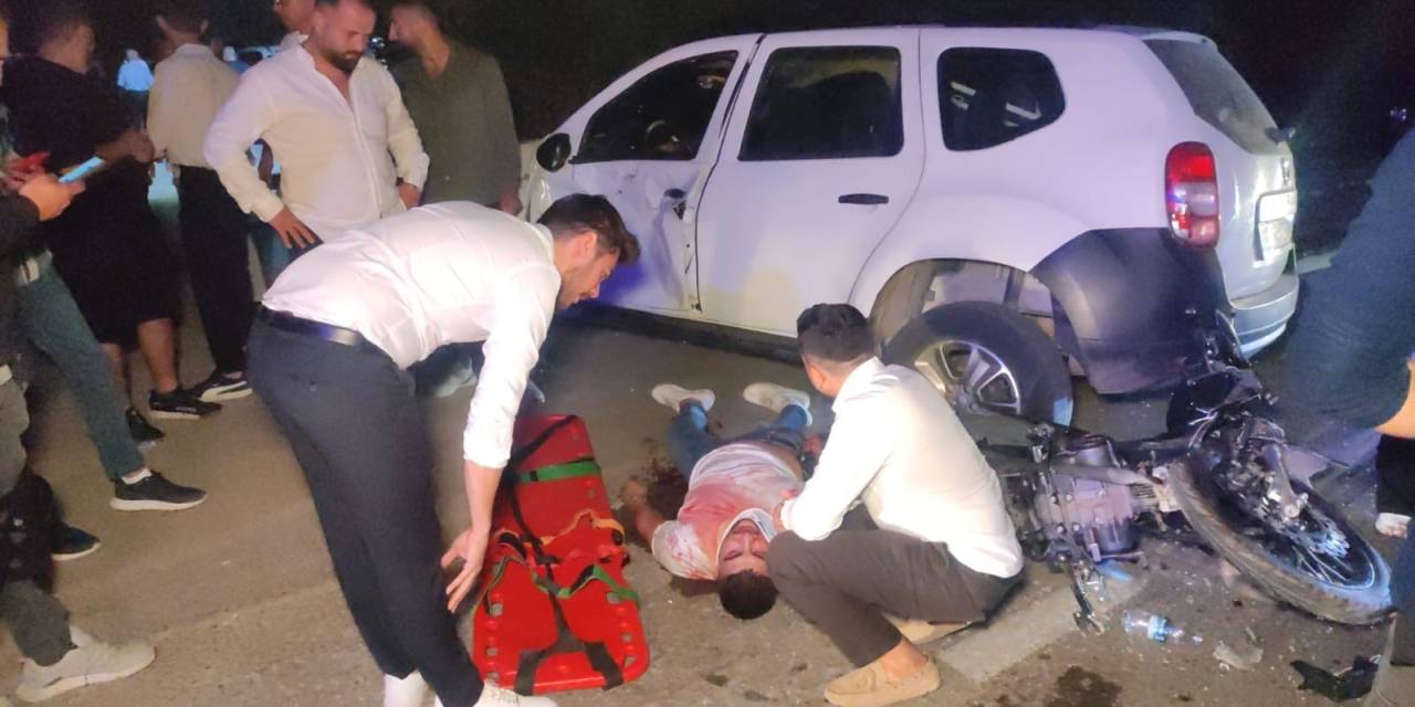 Düğün Salonuna Dönüş Yapan Araca Motosiklet Çarptı: 2 Yaralı