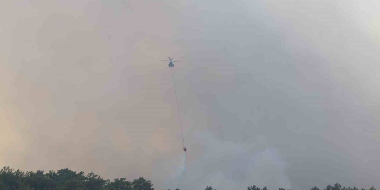 Yangına 9 Helikopter, 6 Uçak Müdahale Ediyor