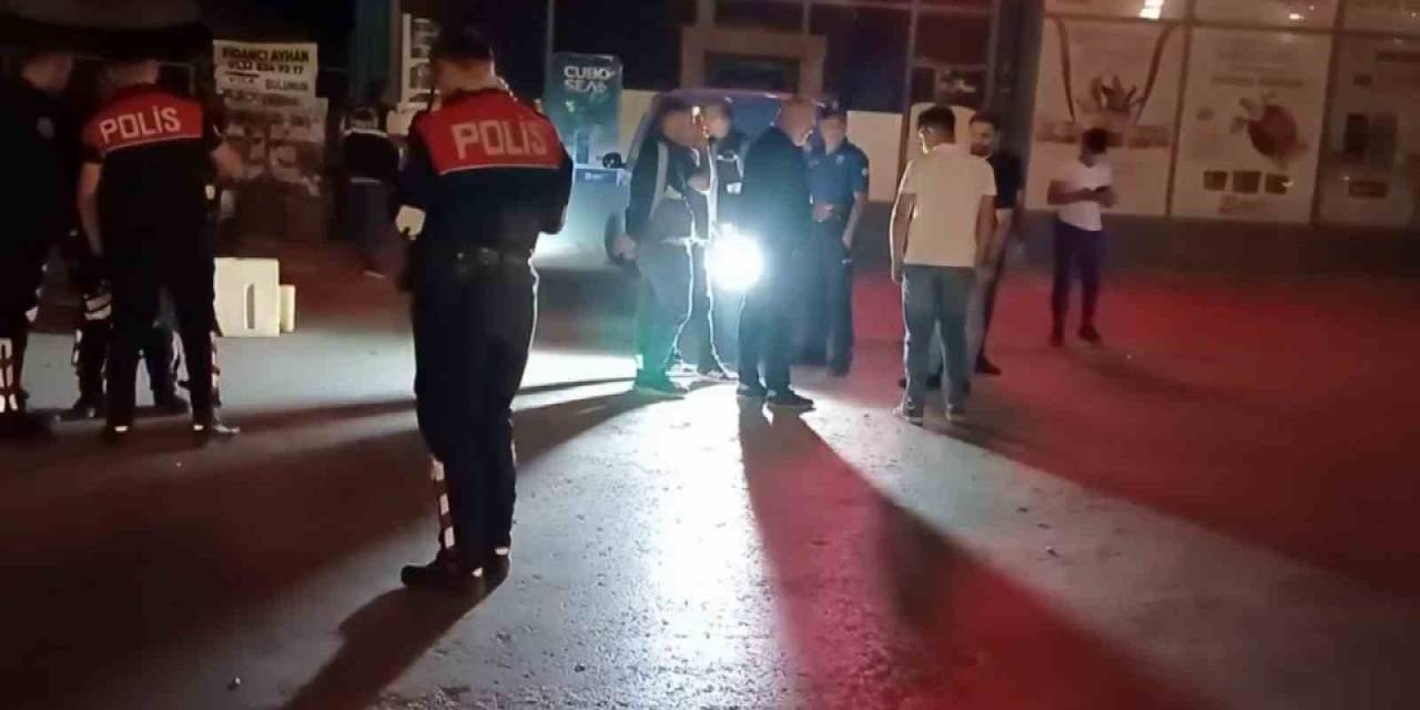 Husumetli İki Grup Arasında Silahlı Kavga: 1 Yaralı