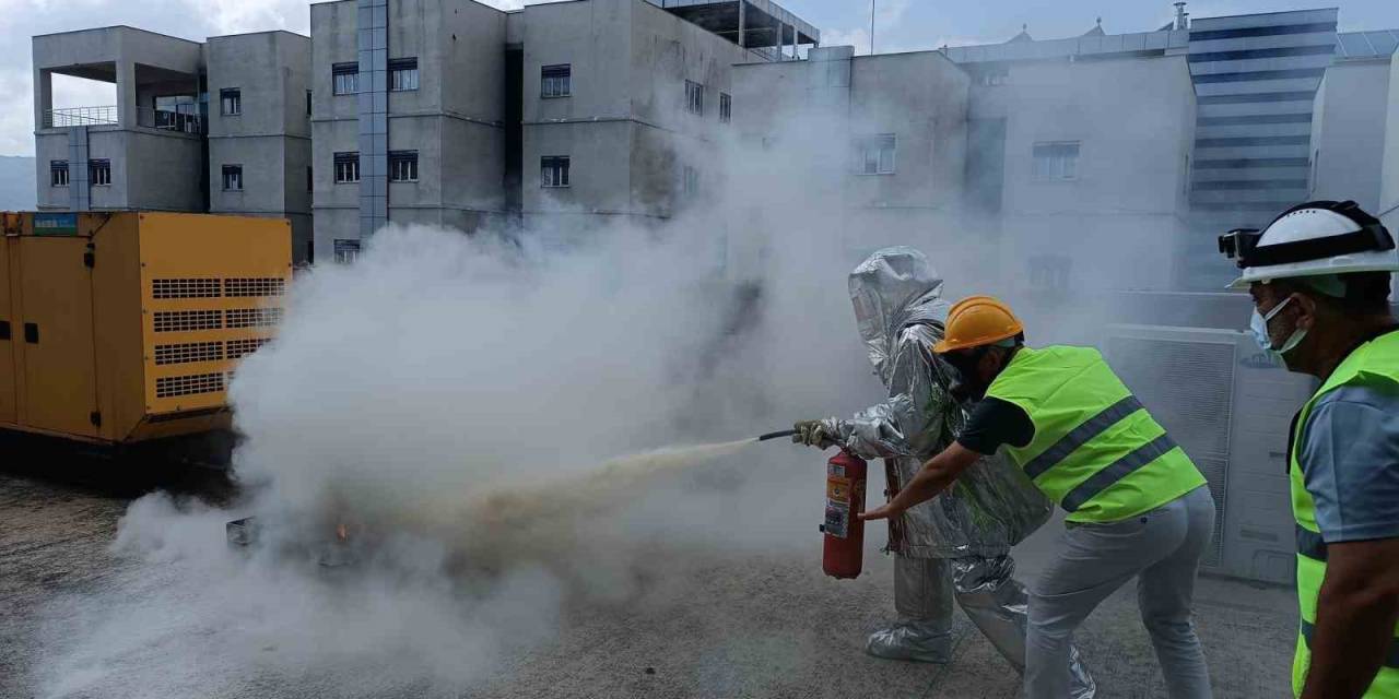 Sağlık Çalışanlarının Tatbikat Performansı Hollywood Yıldızlarını Aratmadı