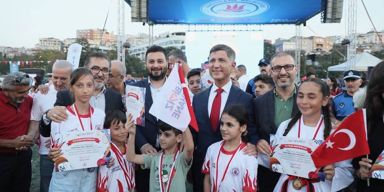 Kağıthane’de Yaz Spor Okulları Kapanış Töreni Gerçekleştirildi