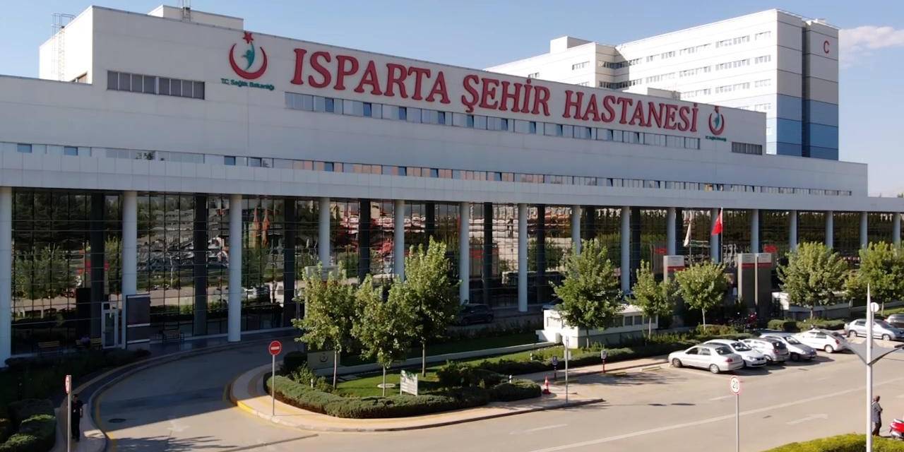 Isparta Şehir Hastanesine Büyük İlgi, 8 Yılda 13 Milyon Hastaya Hizmet Verdi