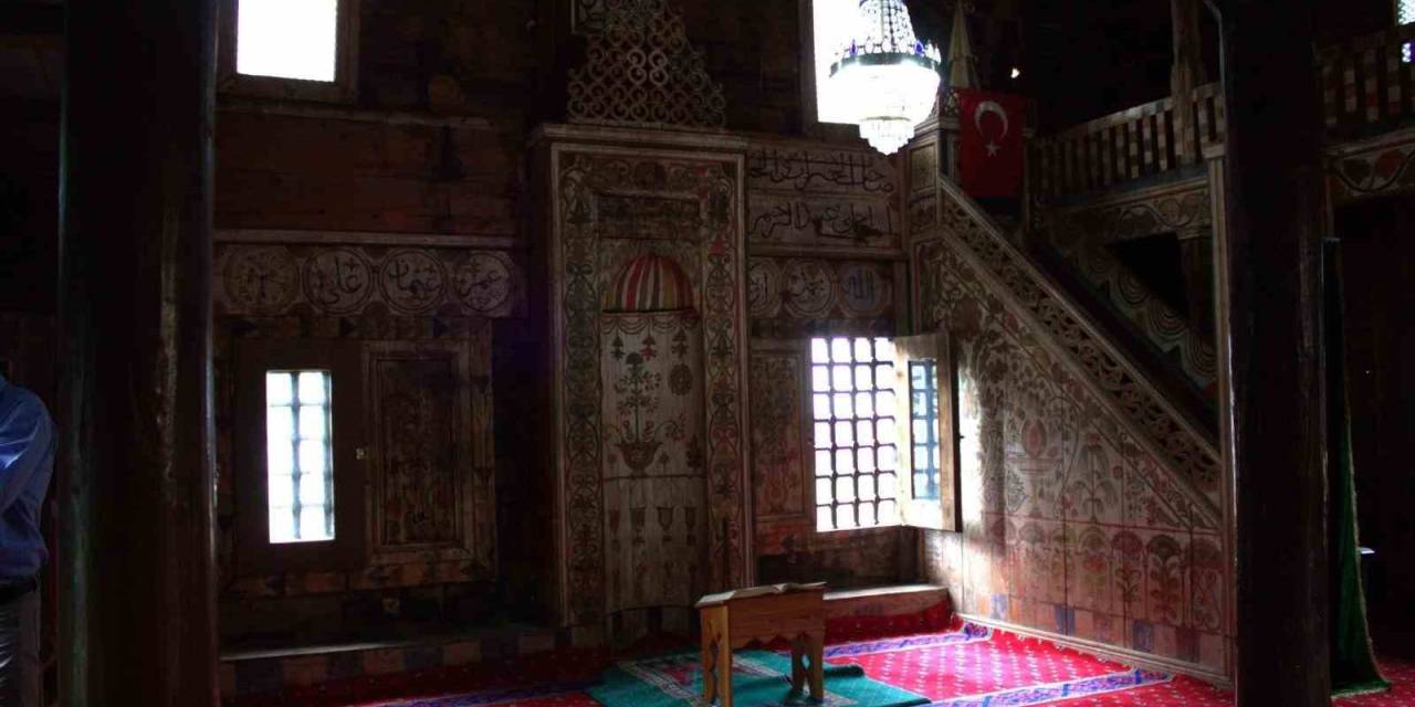 400 Yıllık Cami, Ebru Sanatına İlham Oldu