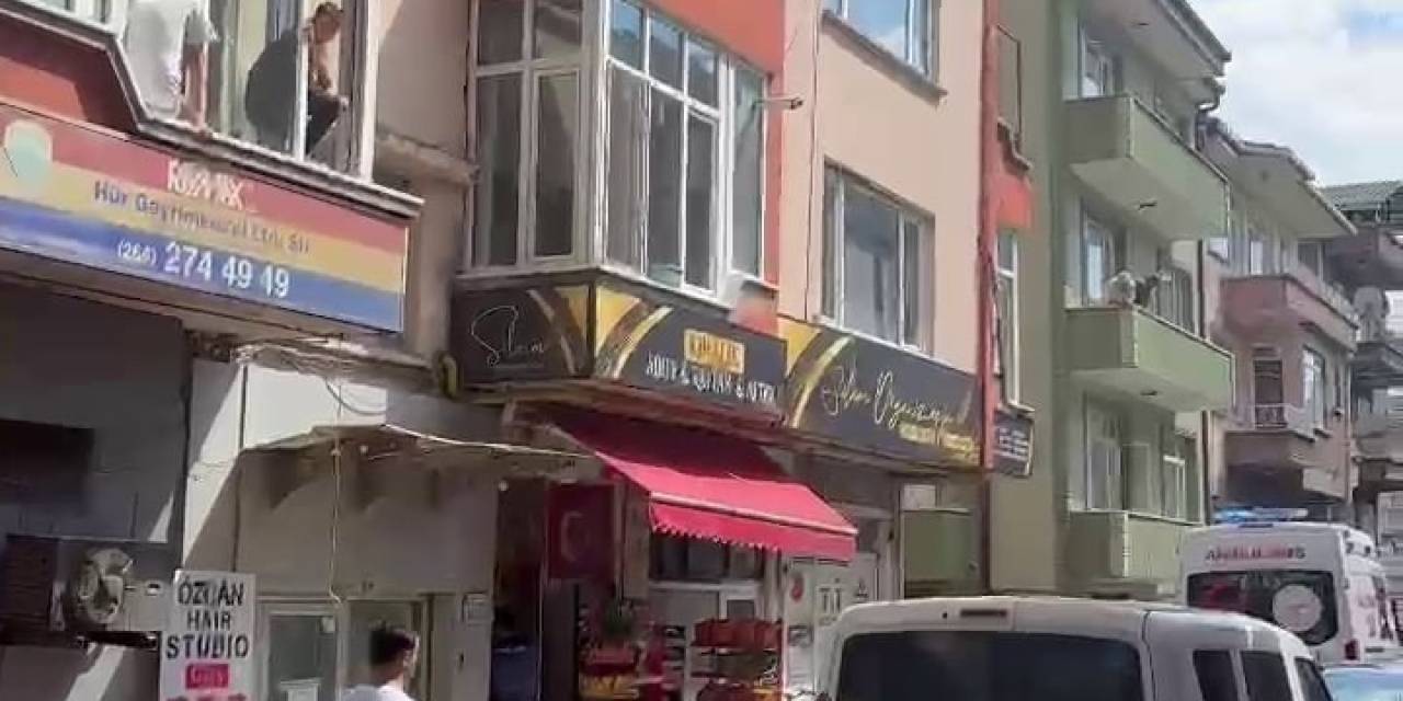 Polisten Kaçan Şahıs 4. Kattan Düşerek Yaralandı