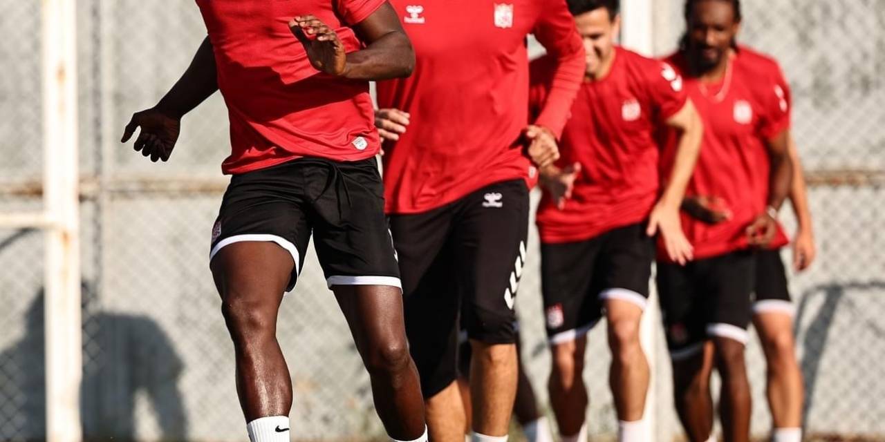 Sivasspor, Gaziantep Fk Maçının Taktiğini Çalıştı