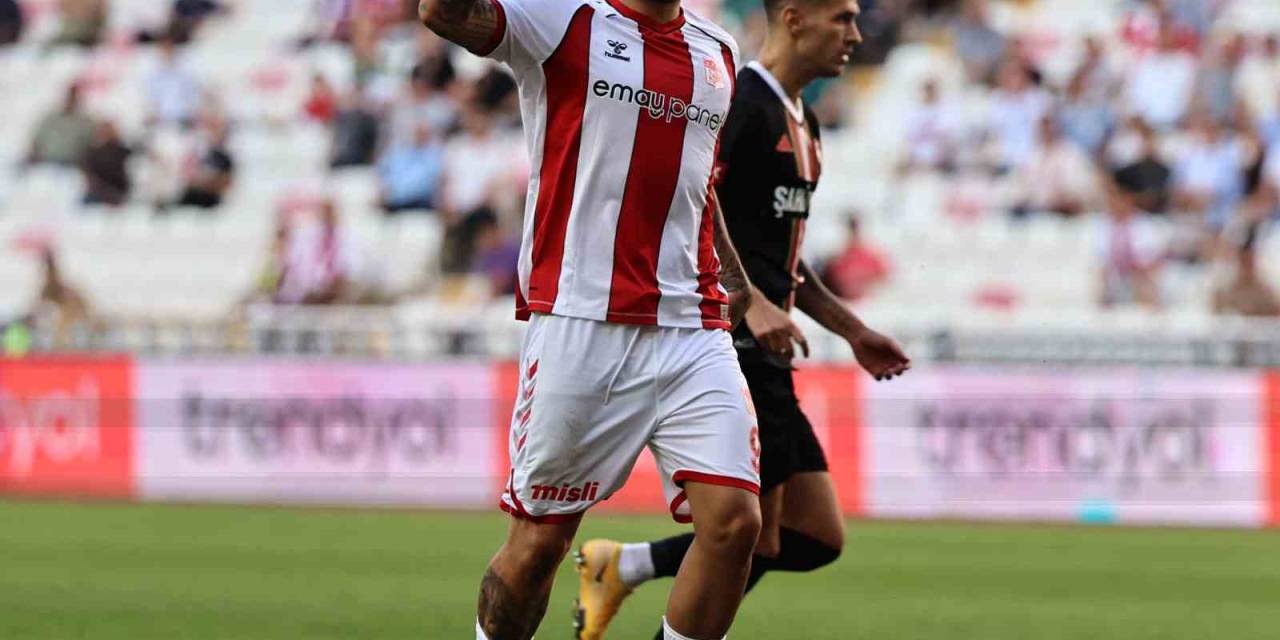 Sivasspor’da Rey Manaj Şoku!