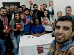 Gazeteci Yazar Uçar, ‘Filozof Çoban’ Eserini İmzaladı