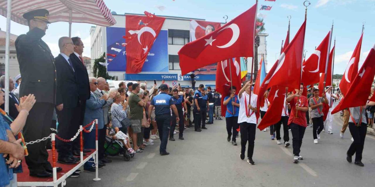 Ayvalık’ta Düşman İşgalinden Kurtuluşun 102. Yılı Coşkusu
