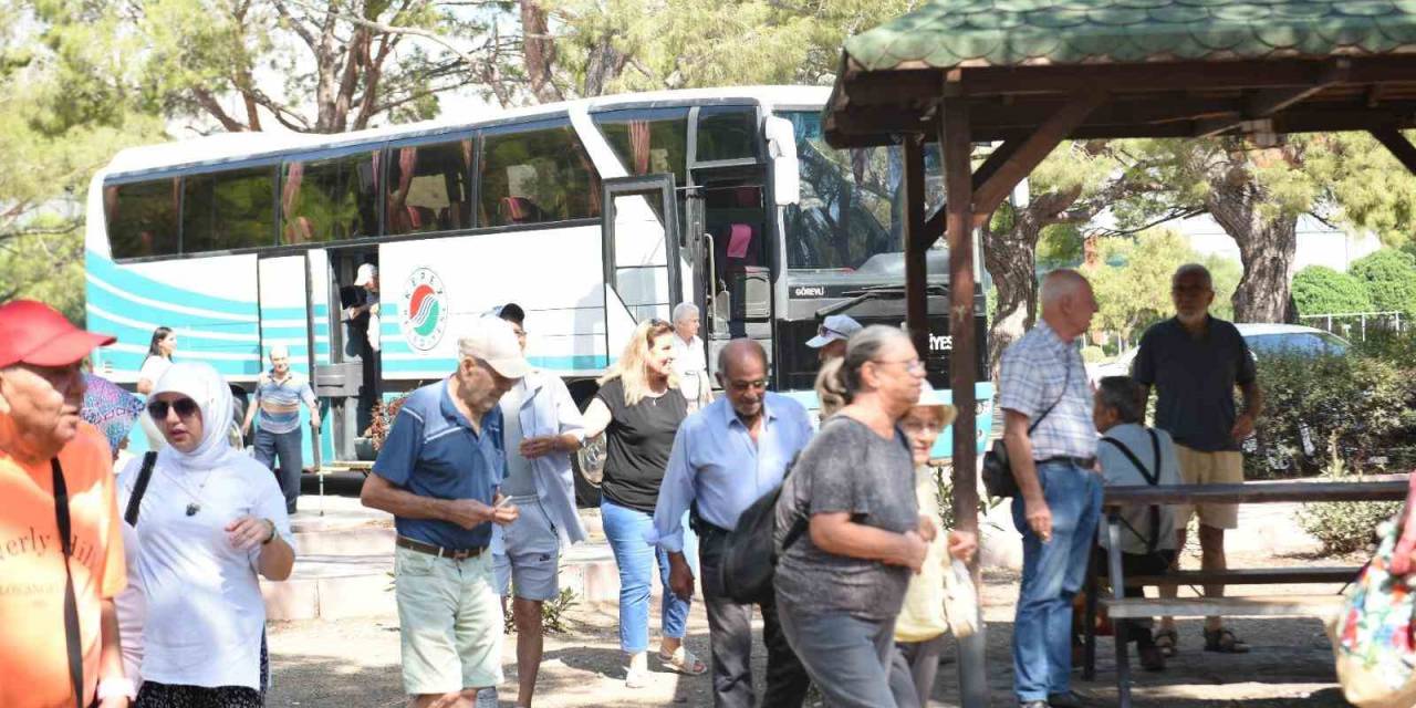 Huzurevi Sakinleri Sarısu’da Piknik Yaptı