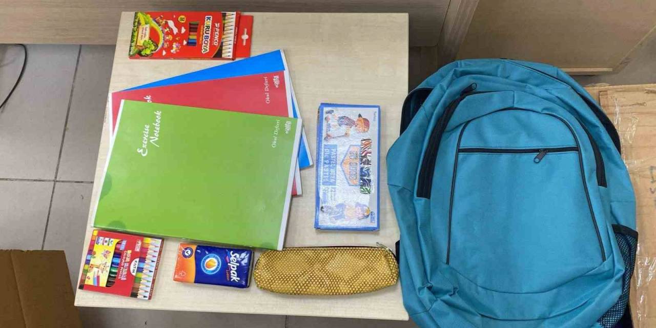 Bayraklı Belediyesinden Öğrencilere Kırtasiye Desteği