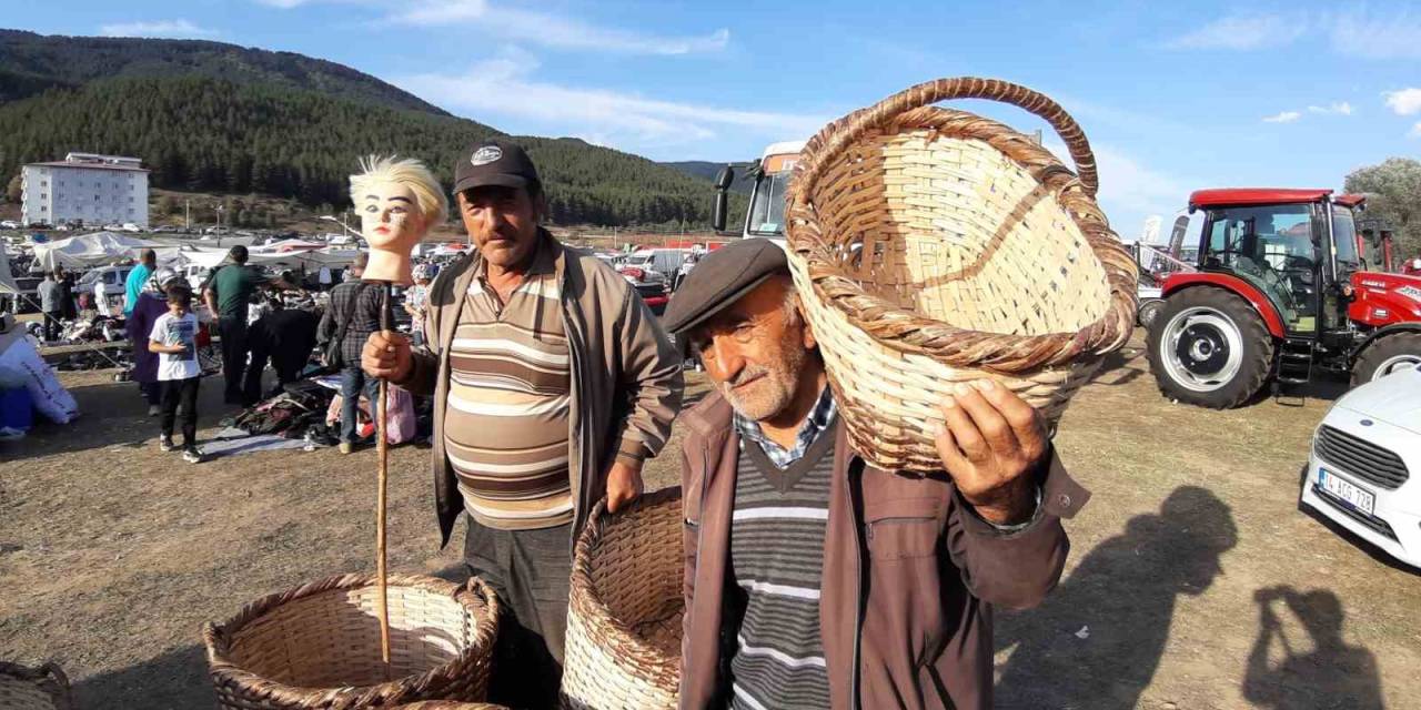 Fındık Dallarından Ördüğü Sepetleri Bin Liradan Satıyor