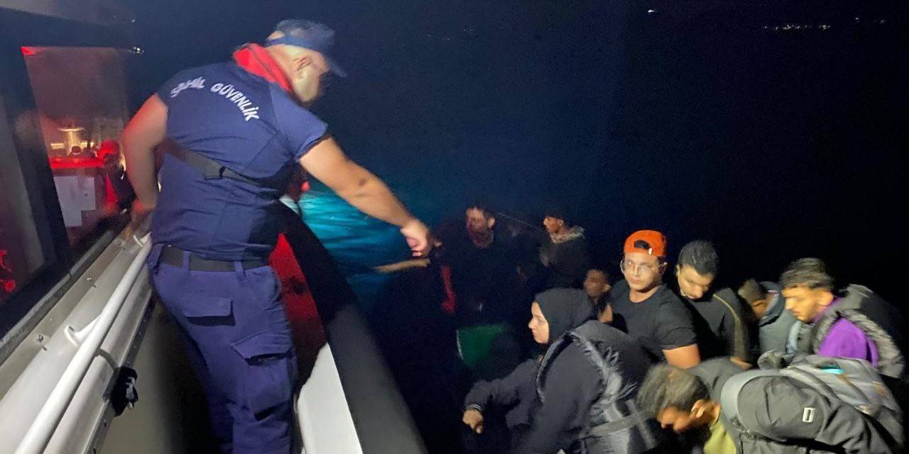 Mobil Radar Tarafından Tespit Edilen 21 Düzensiz Göçmen Yakalandı