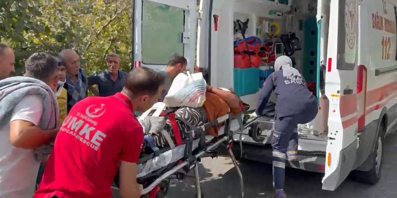 Fındık İşçilerini Taşıyan Minibüs Uçuruma Yuvarlandı: 3’ü Ağır 22 Yaralı